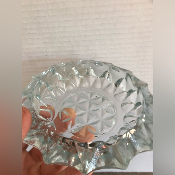Vtg Clear Pressed Glass Ashtray - Picture 9 of 14